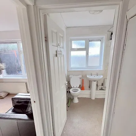 빌라 4 Spacious Bedroom House Seacroft With A Drive