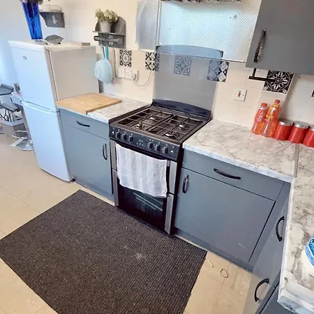 4 Spacious Bedroom House Seacroft With A Drive 빌라 리즈