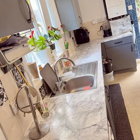 4 Spacious Bedroom House Seacroft With A Drive 빌라 리즈